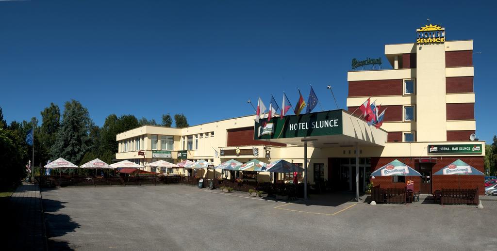 Hotel Slunce Гавличкув-Брод Экстерьер фото