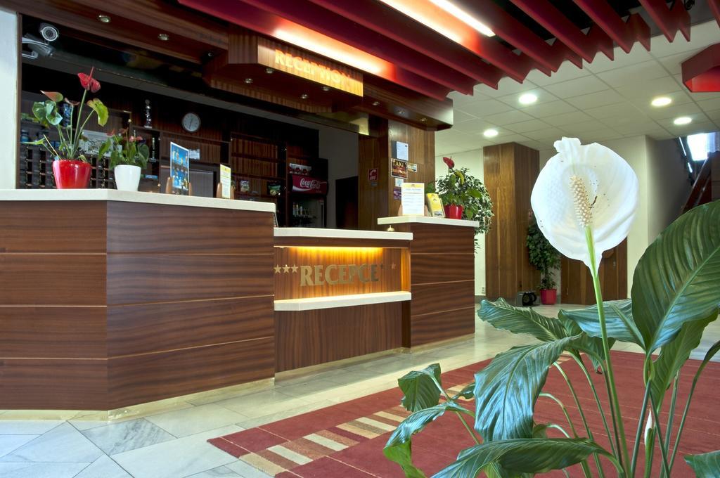 Hotel Slunce Гавличкув-Брод Экстерьер фото