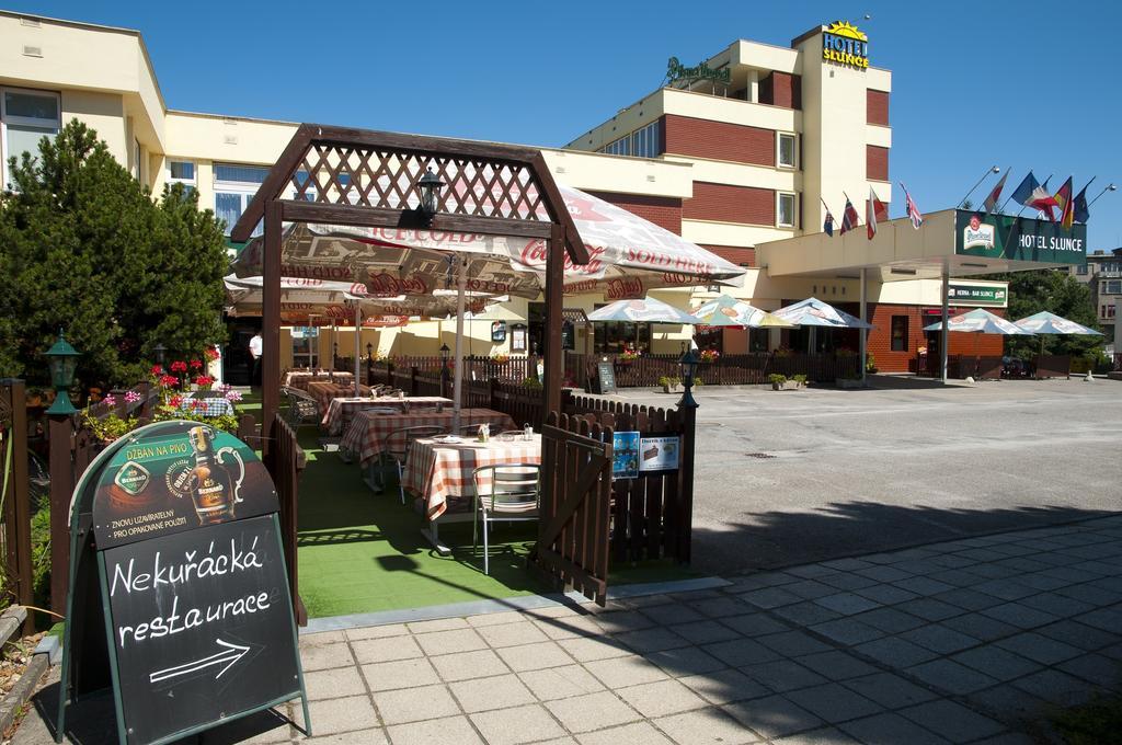 Hotel Slunce Гавличкув-Брод Экстерьер фото